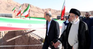 الرئيس الايراني يكشف عن مشروع نقل المياه من بحر عمان الى اصفهان