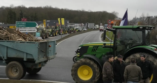 مزارعون غاضبون يتجهون إلى فرض “حصار” على باريس