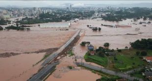 الأمطار الغزيرة تنهي حياة 55 شخصاً في البرازيل