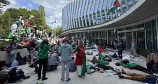تظاهرة في سويسرا تتطالب بمنع الكيان الصهيوني المشاركة في دورة الألعاب الأولمبية