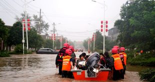 مصرع شخص وفقدان 8 آخرين جراء الفيضانات في الصين