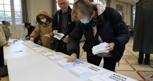 فتح مراكز الاقتراع في فرنسا للدورة الأولى من الانتخابات التشريعية المبكرة