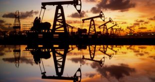 النفط يستقر مع تعويض تباطؤ الطلب نقص العرض