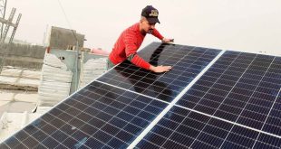 ديالى تتجه نحو الطاقة الشمسية لتأمين الكهرباء لـ3 آلاف دائرة حكومية