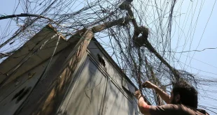 تستنزف 6-10 مليارات دولار سنوياً.. 50 ألف مولدة ديزل تجعل مدن العراق بؤر مسرطنة