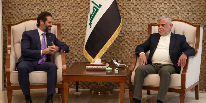 السيد العامري وطالباني يبحثان المستجدات السياسية والأمنية